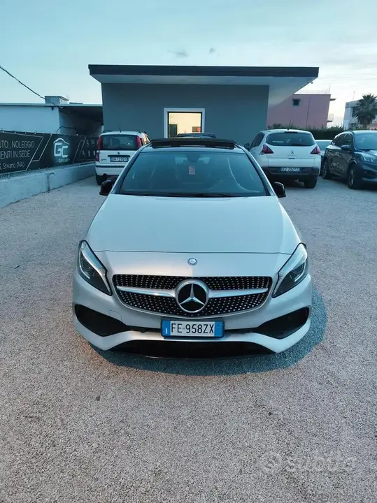 Mercedes-Benz A 180 2016 photo 2