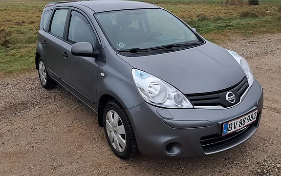 Nissan Note 2011 photo 5