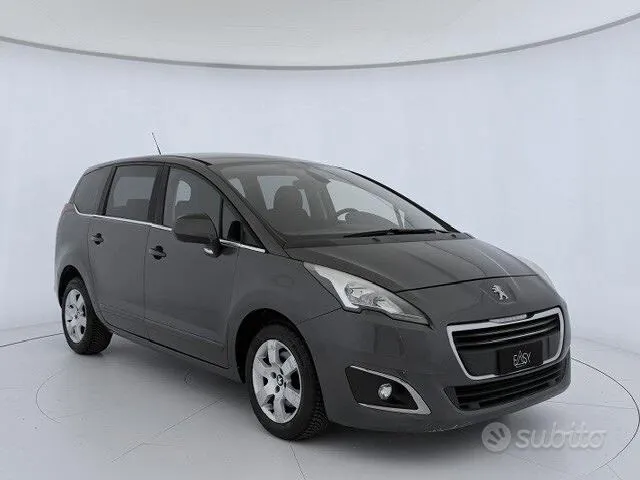 Peugeot 5008 2015 photo 3