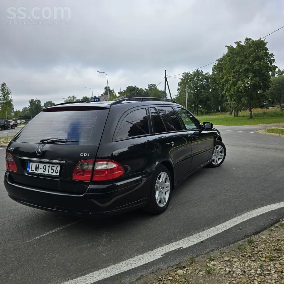 Mercedes-Benz E220 2007 photo 4