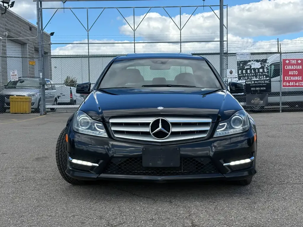 Mercedes-Benz C-Class 2012 photo 2