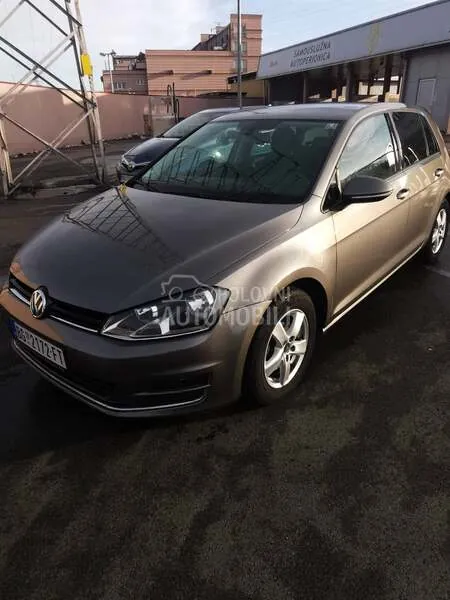 Volkswagen Golf 2013 photo 2