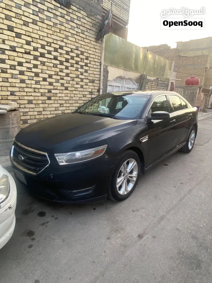 Ford Taurus