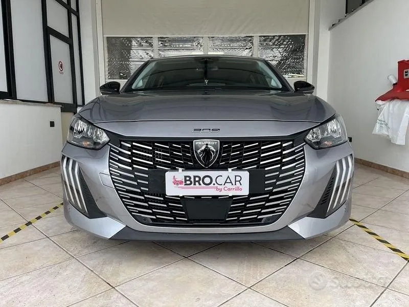 Peugeot 208 2025 photo 5