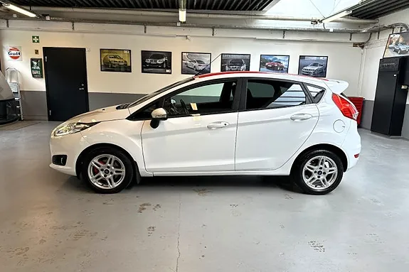 Ford Fiesta 2015 photo 2
