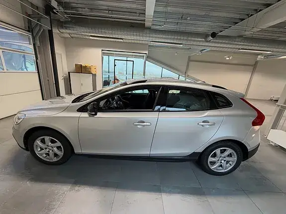 Volvo V40 Cross Country 2017 photo 3