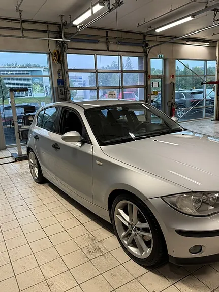 BMW 118D 2005 photo 3