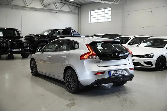 Volvo V40 2017 photo 4