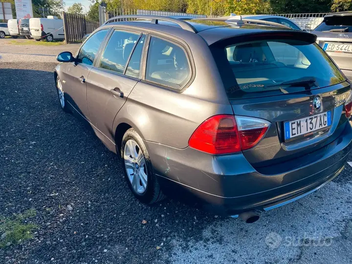 BMW 320D 2007 photo 4