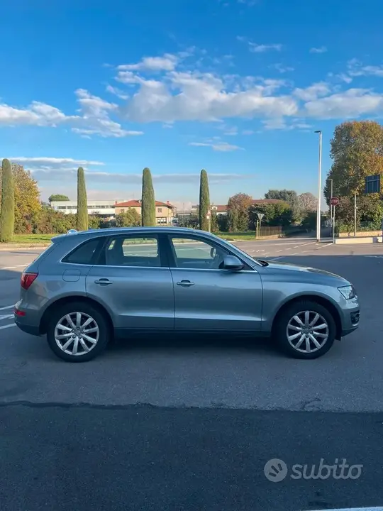 Audi Q5 2010 photo 3