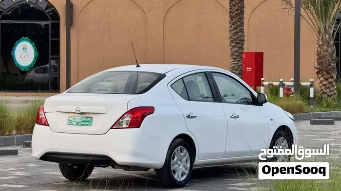 Nissan Sunny 2022 photo 3