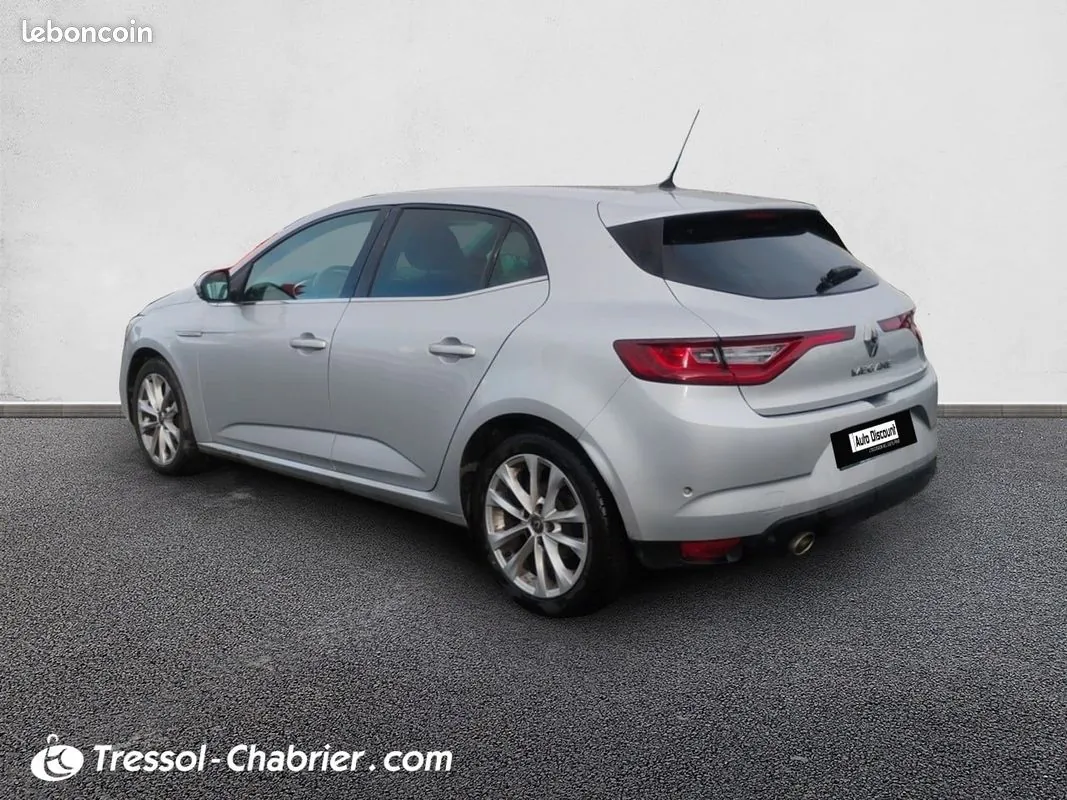 Renault Megane 2022 photo 3