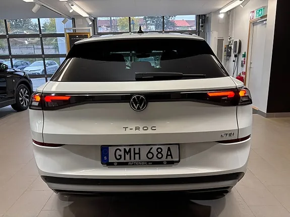 Volkswagen T-Roc 2027 photo 5