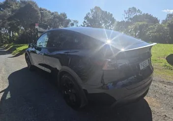 Tesla Model Y 2023 photo 5