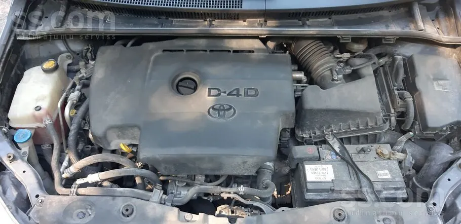 Toyota Avensis 2012 photo 5