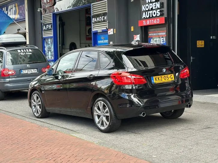 BMW 2 Series Active Tourer 2018 photo 2