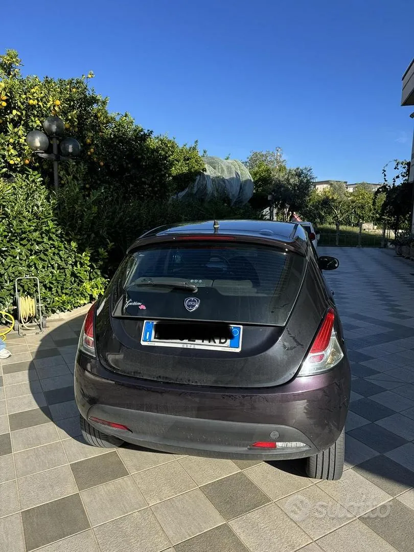 Lancia Ypsilon 2013 photo 4