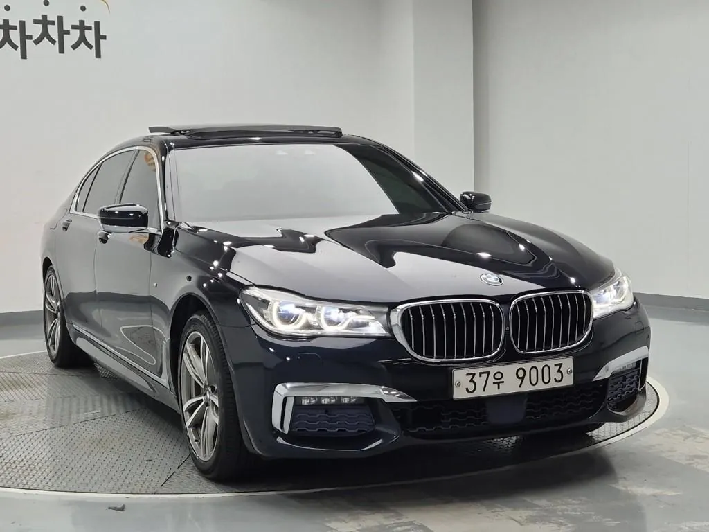 BMW 7 Series 2017 photo 4