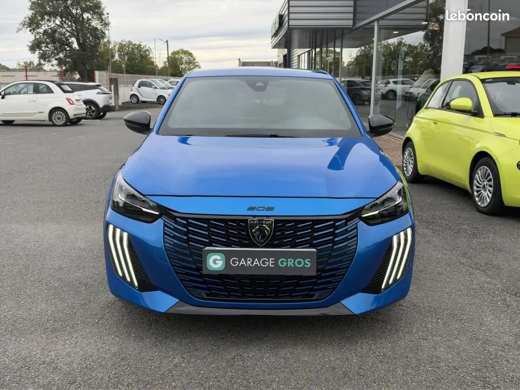 Peugeot 208 2024 photo 3