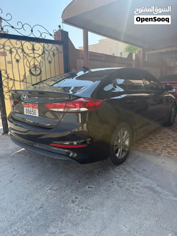 Hyundai Elantra 2018 photo 3
