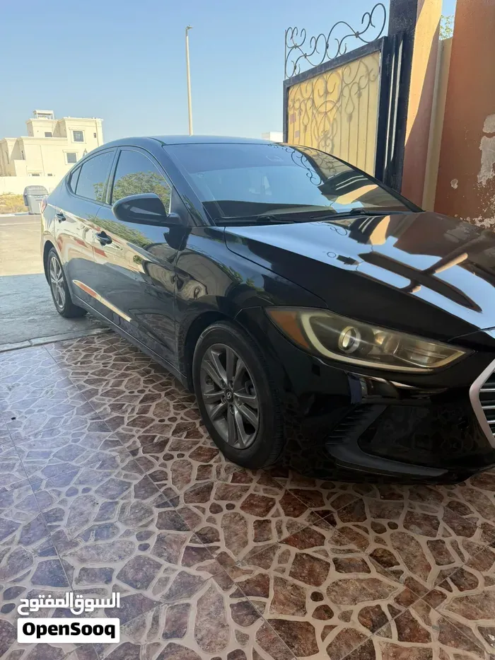 Hyundai Elantra 2018 photo 2