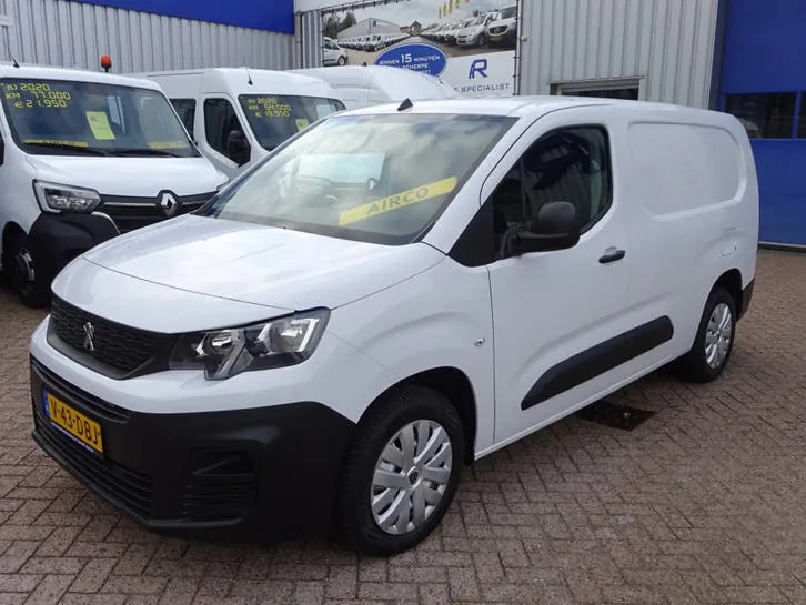 Peugeot Partner 2024 photo 2