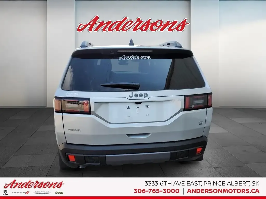 Jeep Cherokee 2026 photo 4