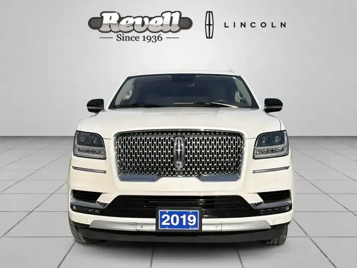 Lincoln Navigator 2019 photo 2