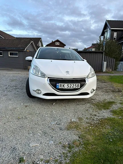 Peugeot 208