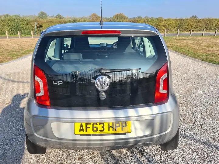Volkswagen Up 2013 photo 4