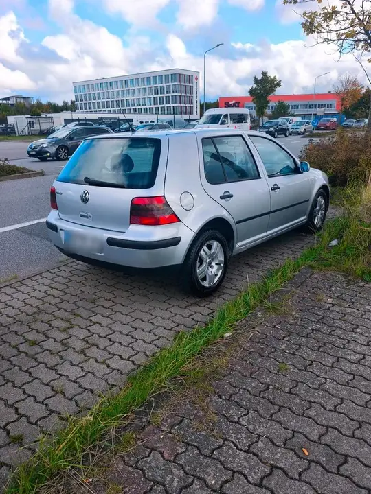 Volkswagen Golf 4