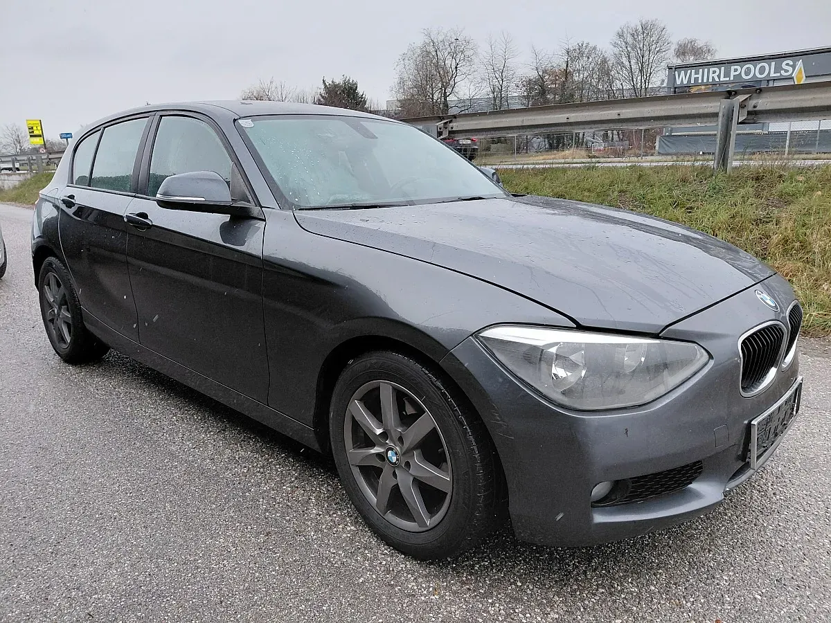 BMW 1 Series 2011 photo 3