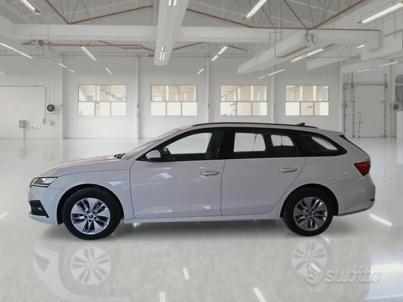 Skoda Octavia 2024 photo 5