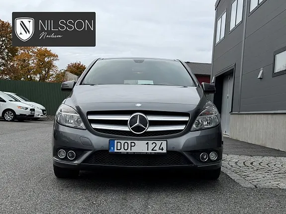 Mercedes-Benz B180 2012 photo 5