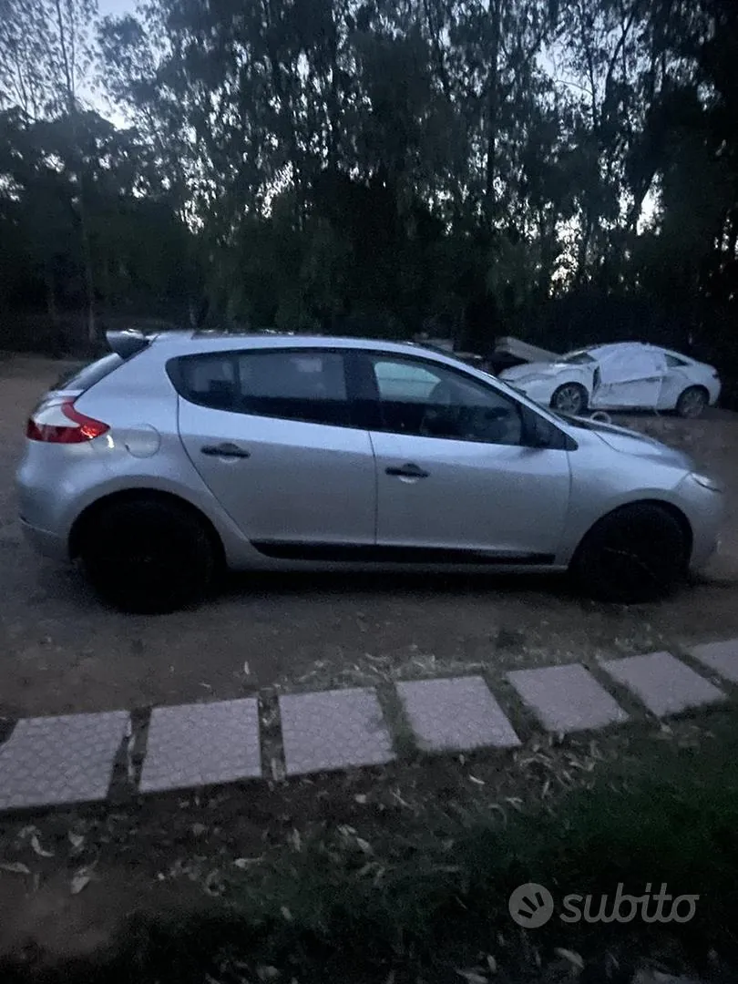 Renault Megane 2009 photo 2