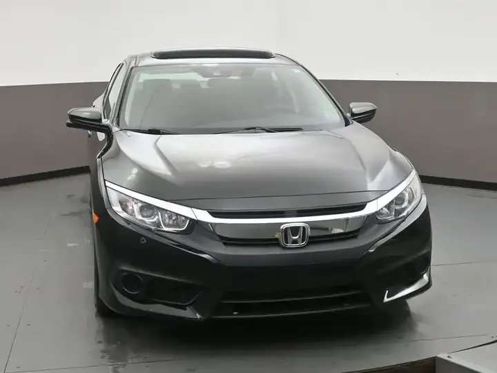 Honda Civic 2017 photo 2