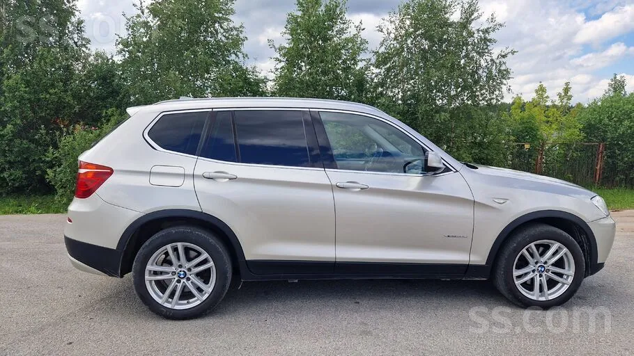 BMW X3 2012 photo 4