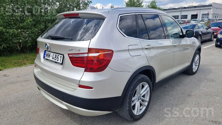 BMW X3 2012 photo 3