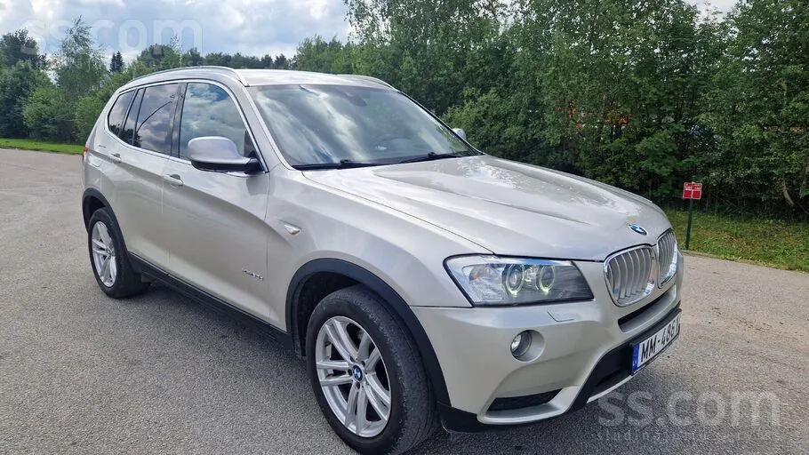 BMW X3 2012 photo 2