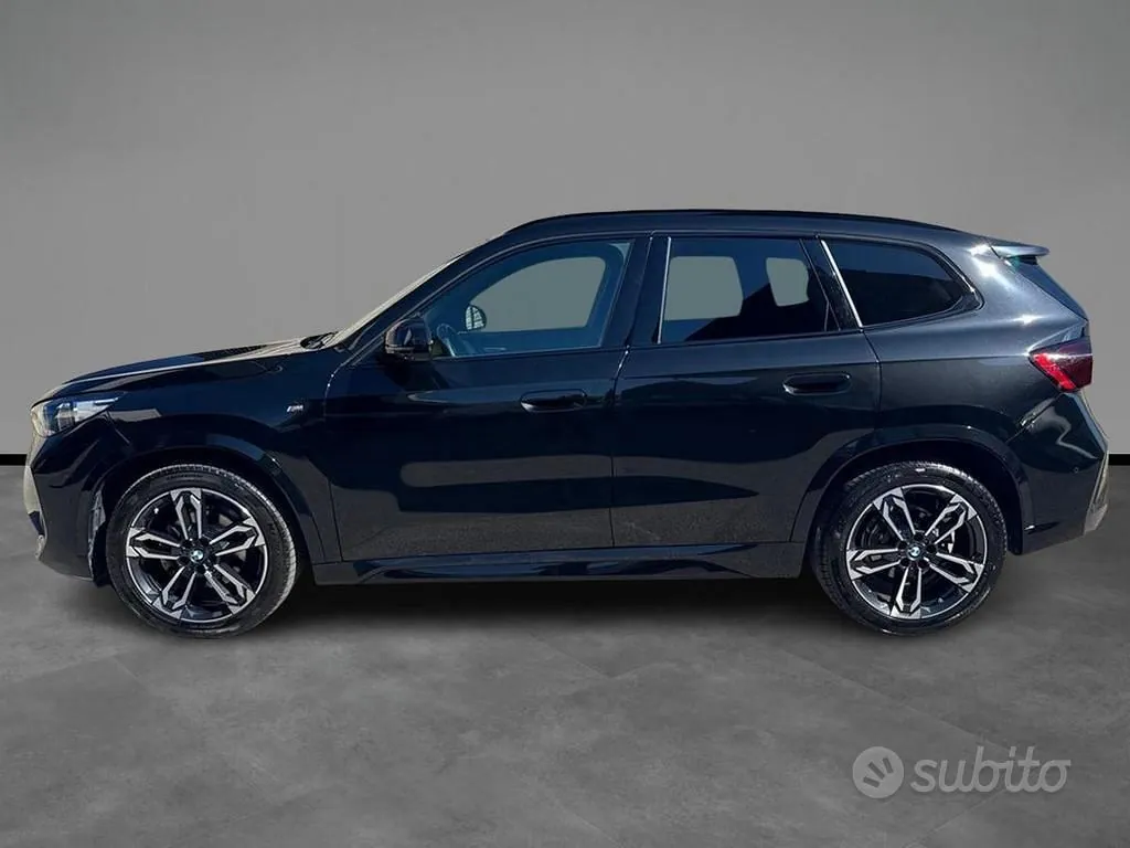 BMW X1 2023 photo 2
