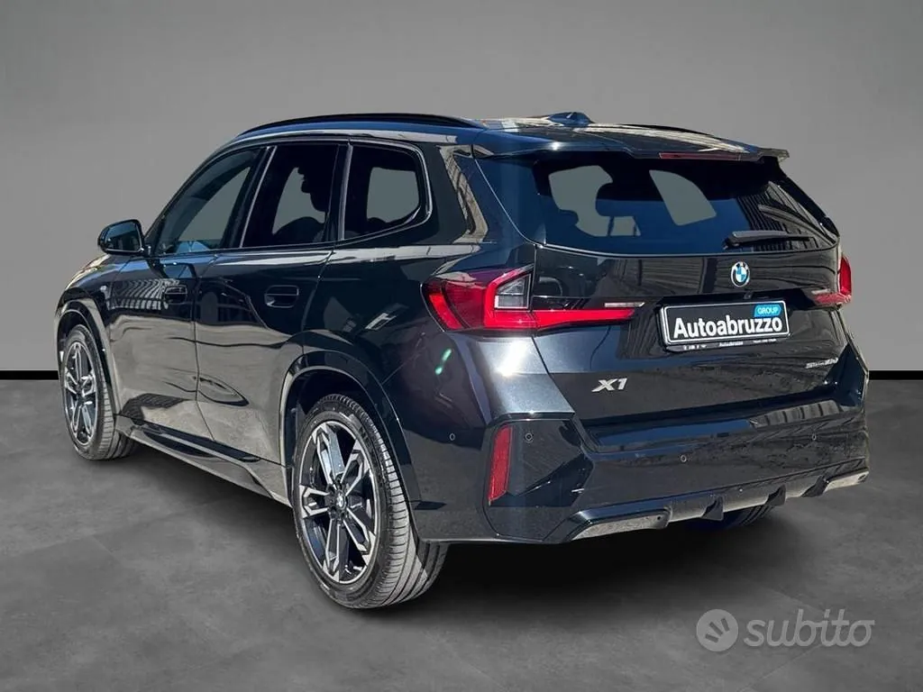 BMW X1 2023 photo 3