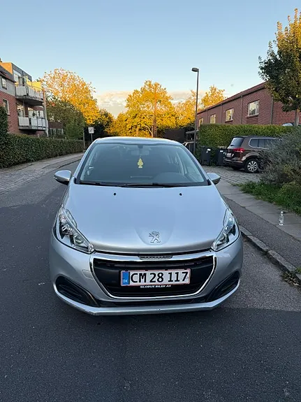 Peugeot 208 2016 photo 4