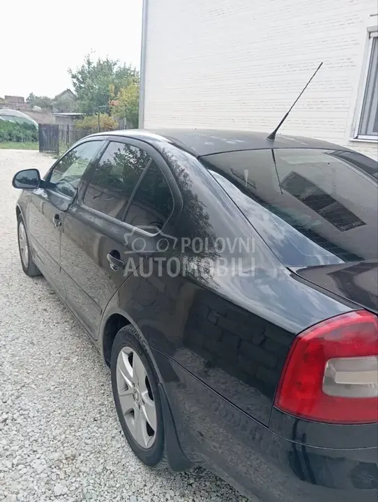 Skoda Octavia 2009 photo 3