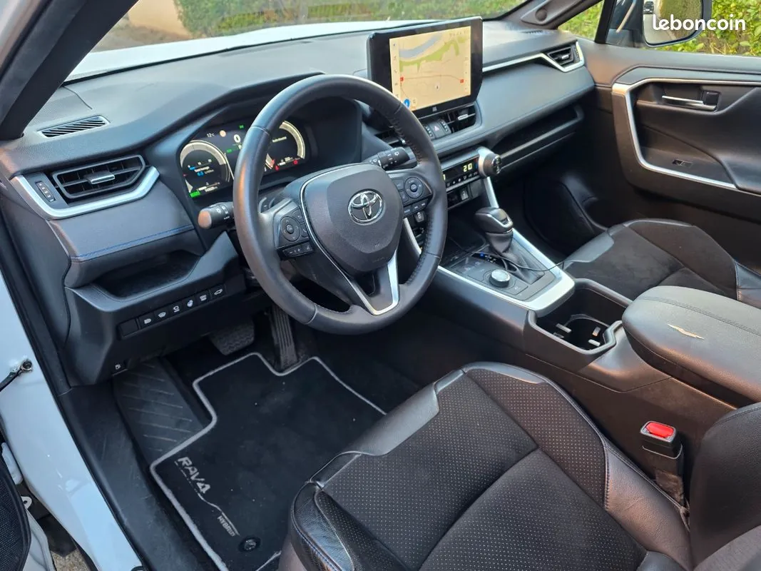 Toyota Rav4 2023 photo 2