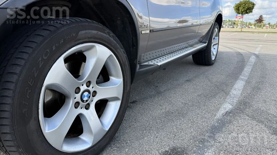 BMW X5 2005 photo 2