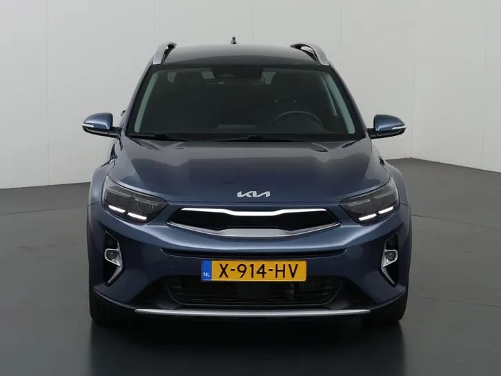 Kia Stonic 2023 photo 3