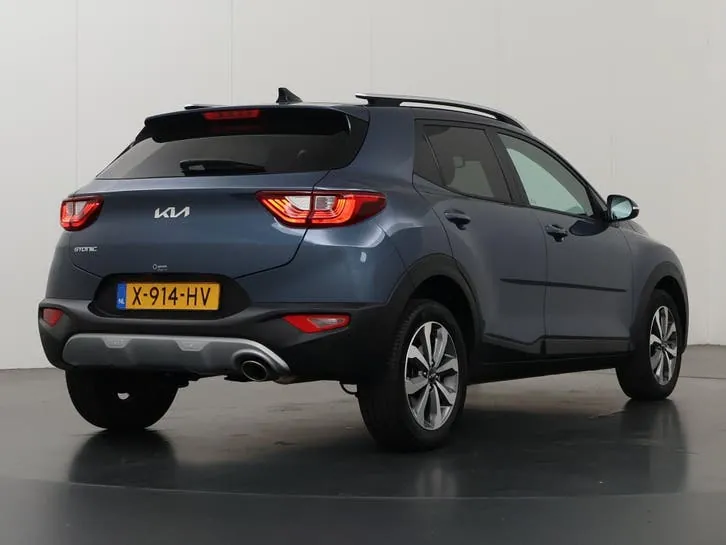 Kia Stonic 2023 photo 2