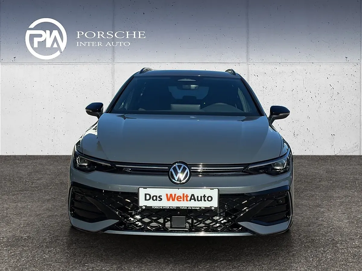 Volkswagen Golf 2026 photo 2