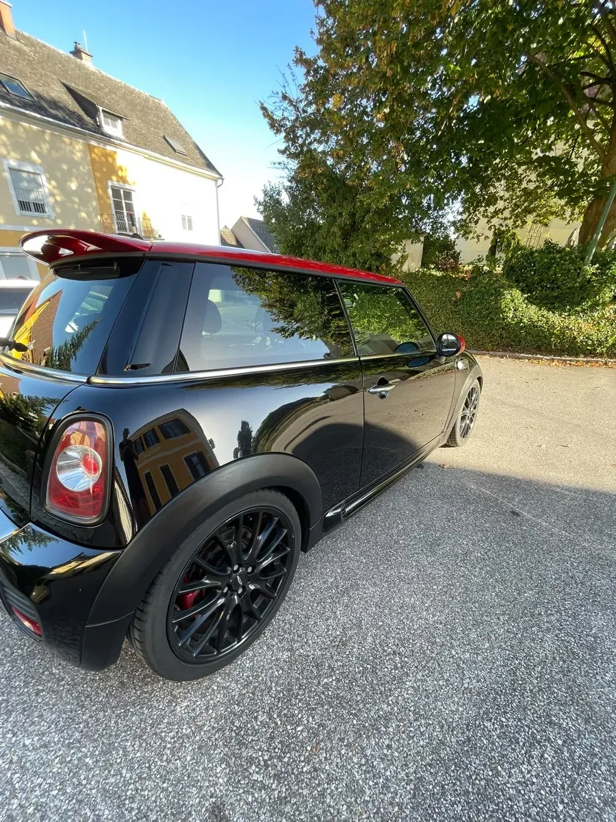 Mini Cooper 2011 photo 2