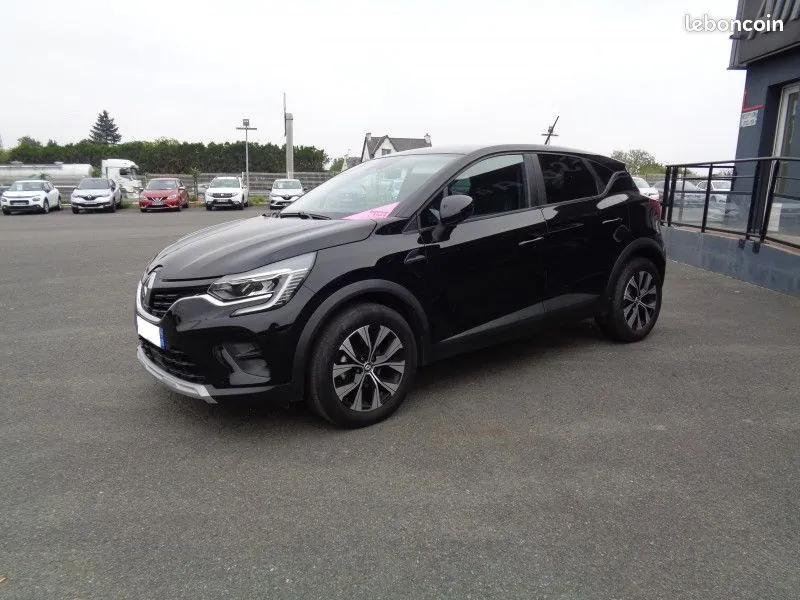 Renault Captur 2024 photo 2